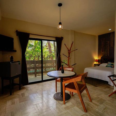 הולבוקס איילנד Hotel Villas Tiburon מראה חיצוני תמונה
