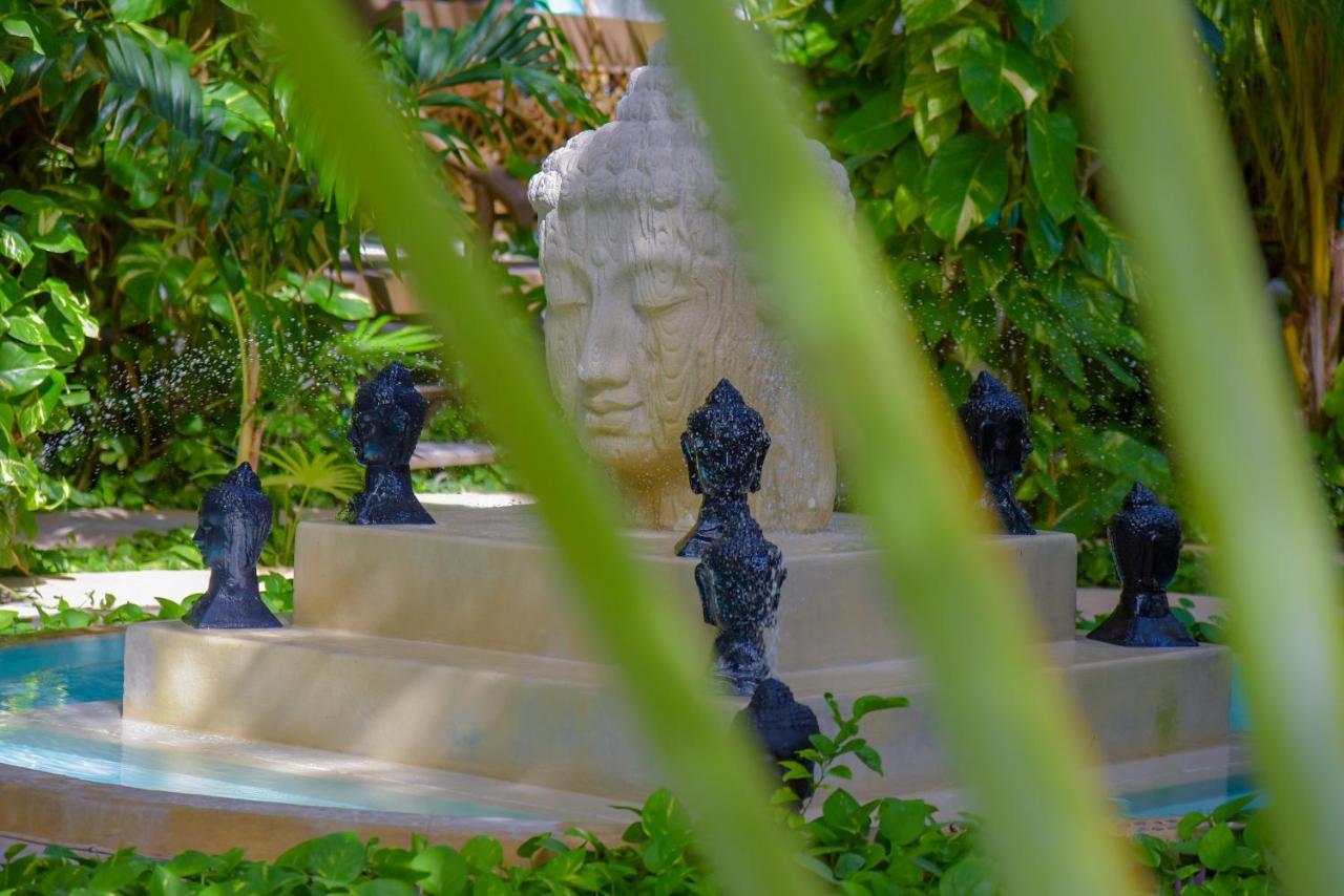 הולבוקס איילנד Hotel Villas Tiburon מראה חיצוני תמונה
