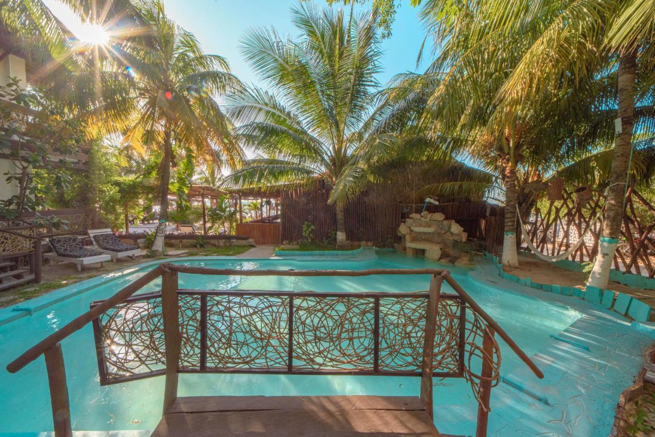 הולבוקס איילנד Hotel Villas Tiburon מראה חיצוני תמונה