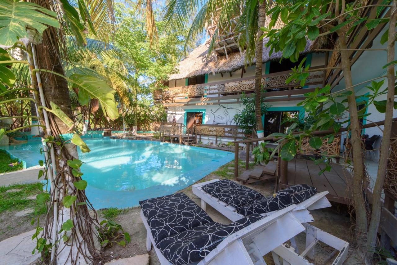 הולבוקס איילנד Hotel Villas Tiburon מראה חיצוני תמונה
