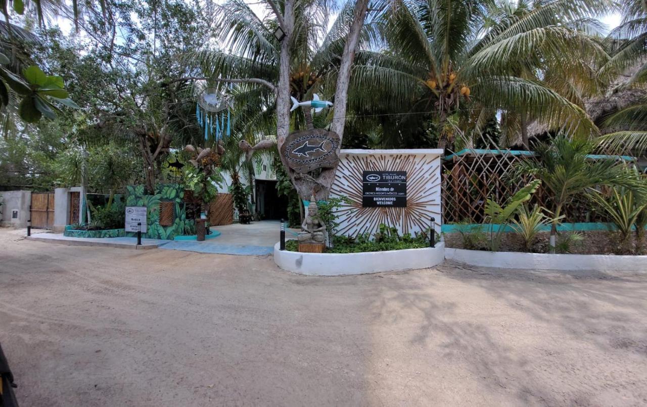 הולבוקס איילנד Hotel Villas Tiburon מראה חיצוני תמונה
